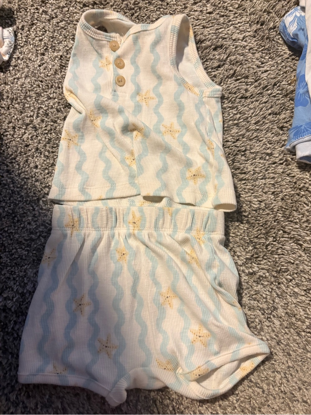 Baby Two-Piece Starfish Tank Top and Shorts Set - Cream & Light Blue